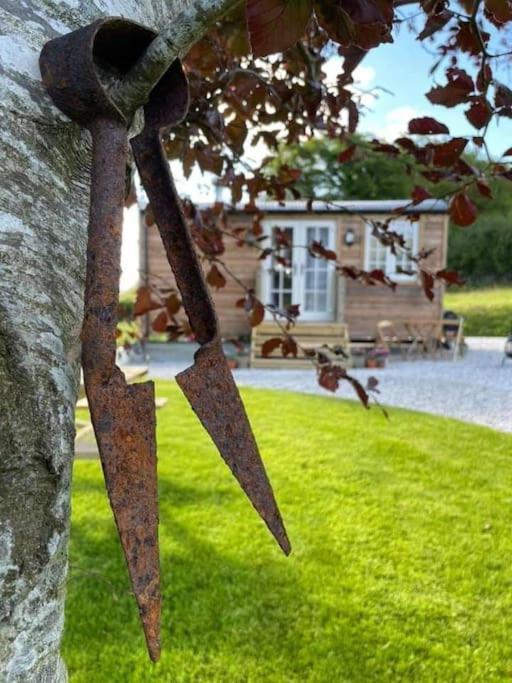 Elvan Farm Shepherd'S Hut Villa Exeter Exterior photo