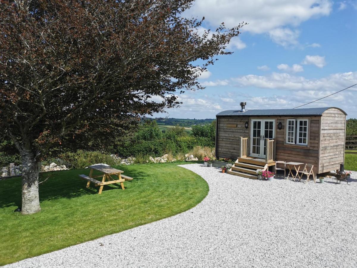 Elvan Farm Shepherd'S Hut Villa Exeter Exterior photo