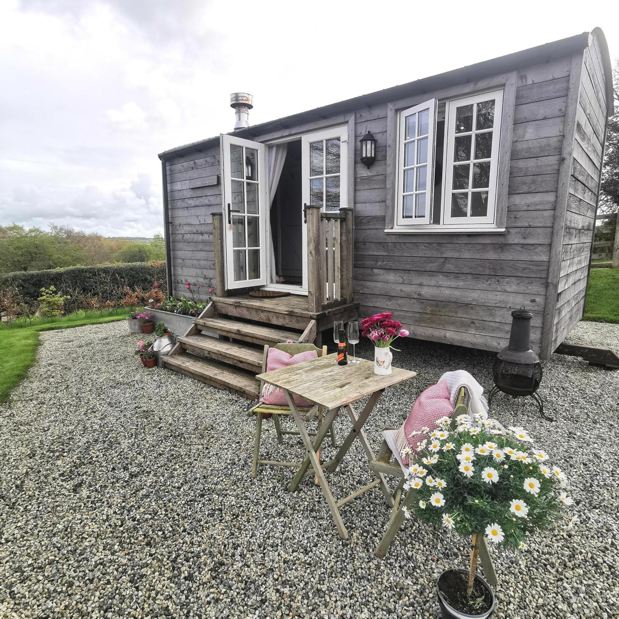 Elvan Farm Shepherd'S Hut Villa Exeter Exterior photo