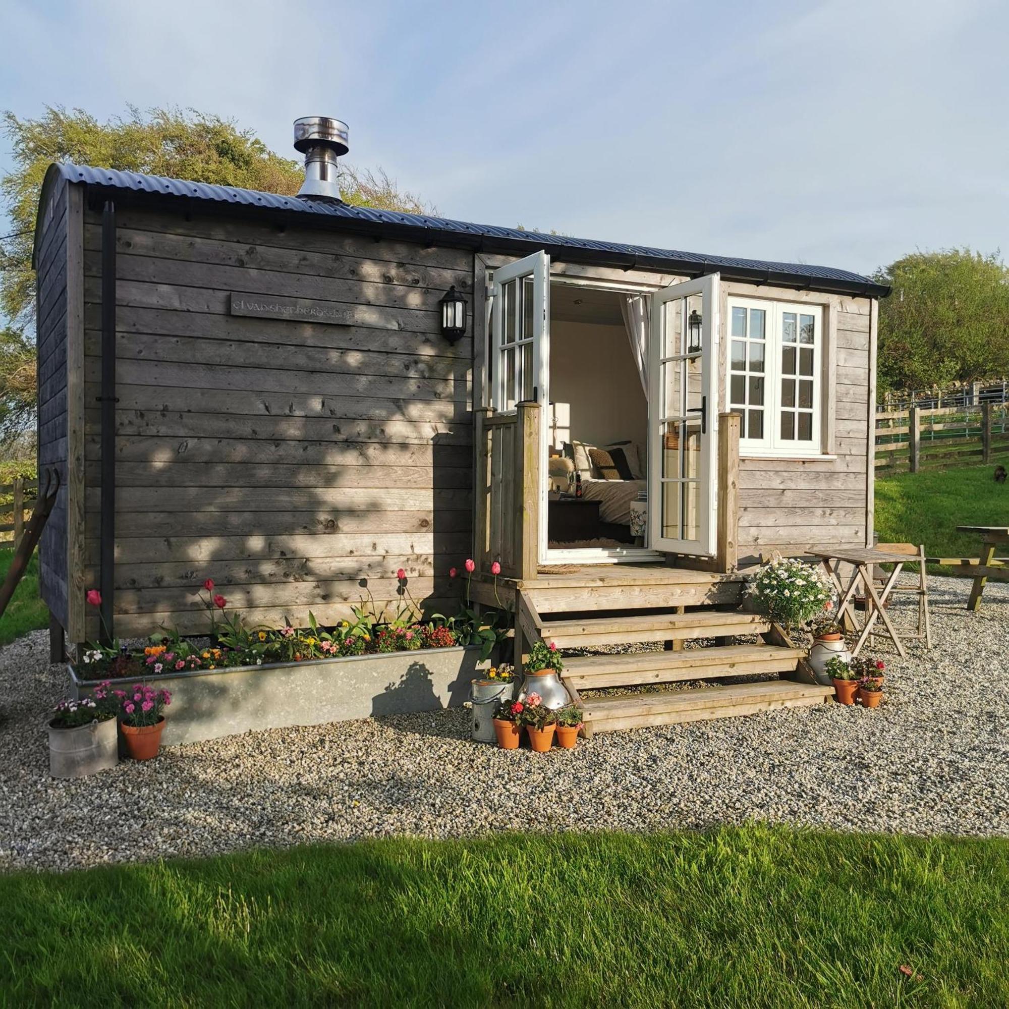 Elvan Farm Shepherd'S Hut Villa Exeter Exterior photo